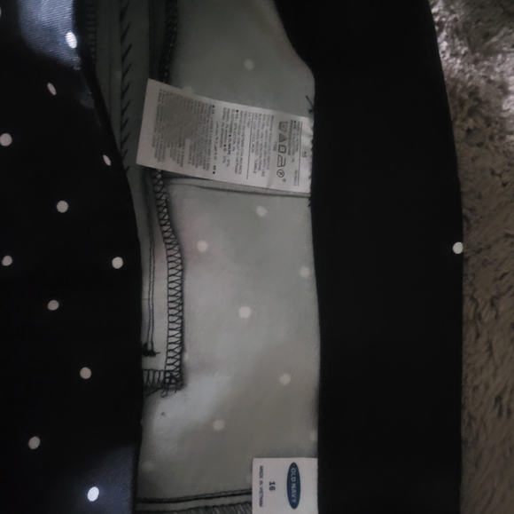 Old Navy black slacks with white polka dots - Picture 4 of 4